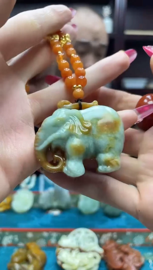 未镶嵌岫玉吊坠·