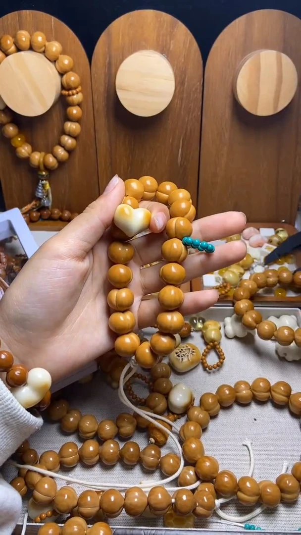 手串猴头核桃七*全品柯基爱心猫爪绿跑环小熊吊坠新绿流苏手持