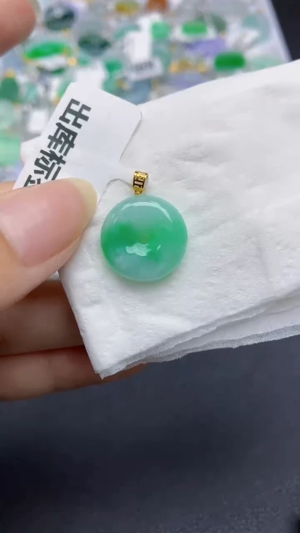 翡翠未镶嵌颈饰天然缅甸a货翡翠百元以上9元证书费自理