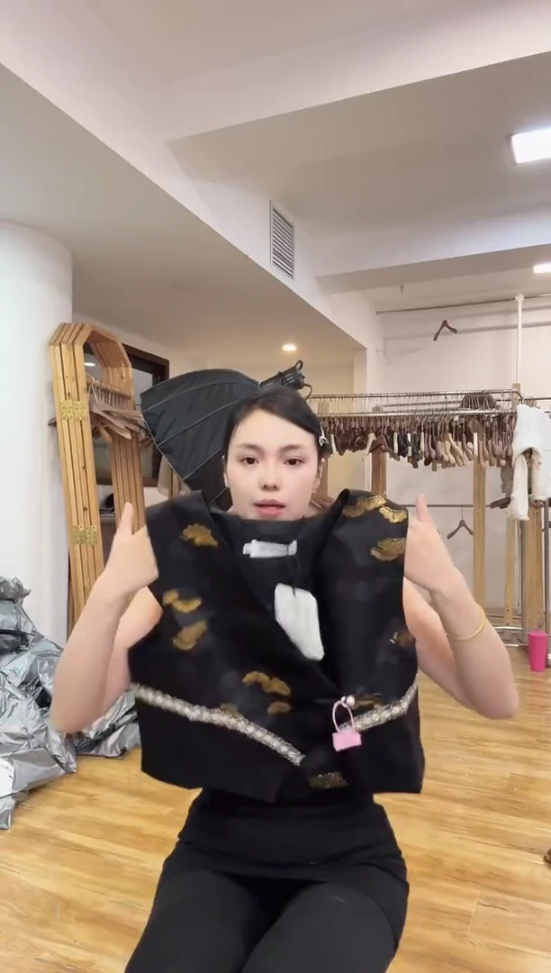 马甲  M 110斤以里