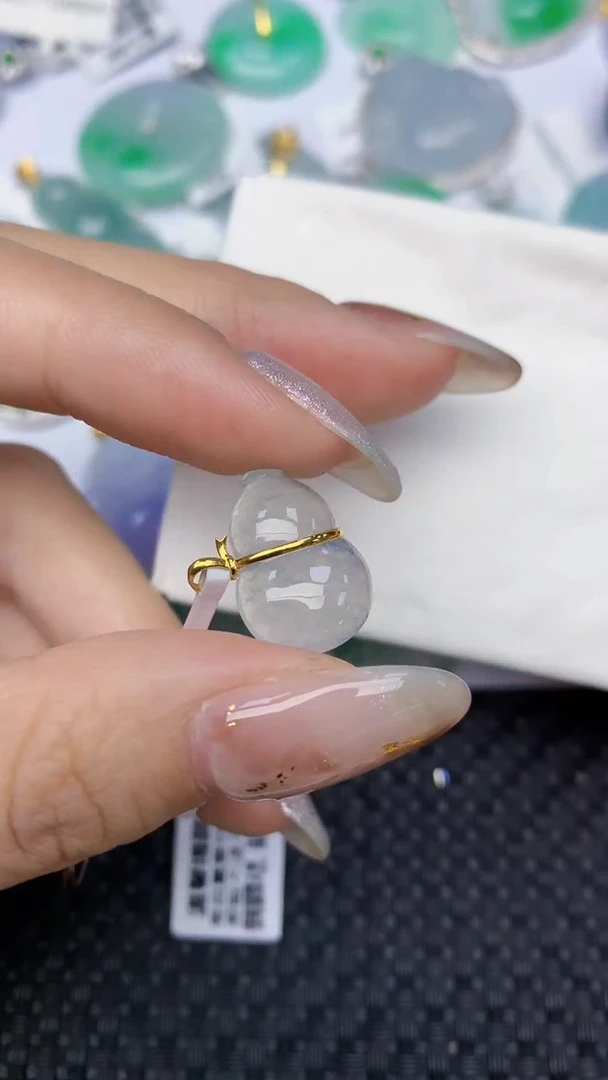 颈饰18K金镶嵌翡翠天然缅甸翡翠a货百元以上9元证书费自理