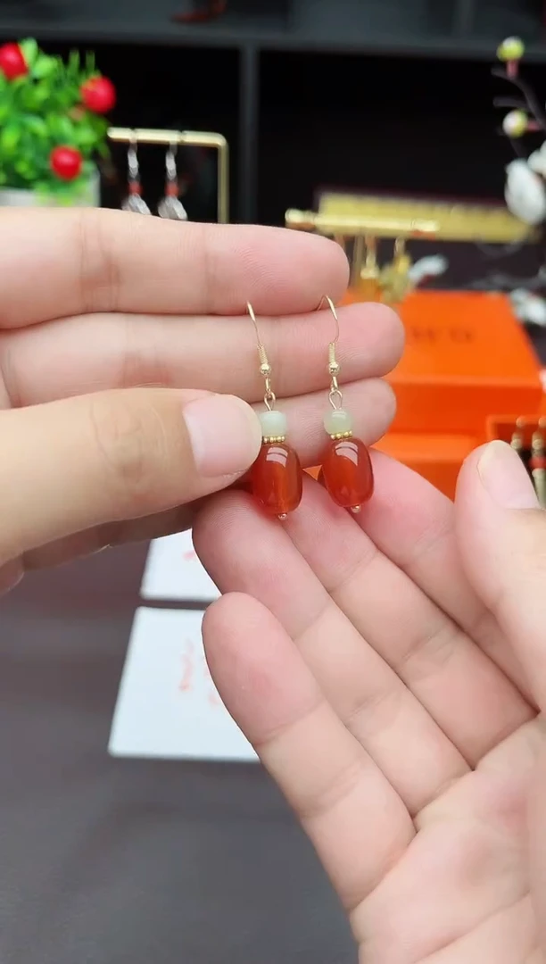 玛瑙/玉髓耳饰银S925镶嵌335000