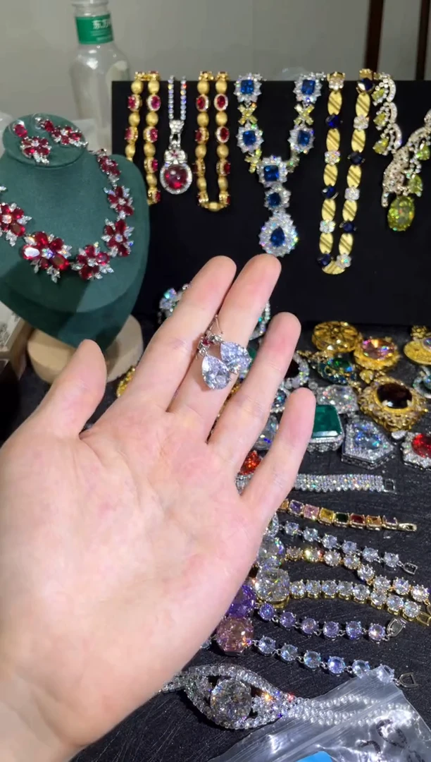 非金属无h****?简约气质经典百搭款A012