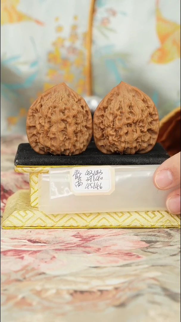 【闪购商品】文玩核桃把件官帽