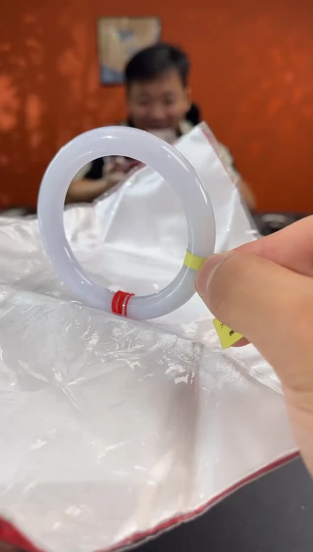 未镶嵌手镯翡翠16 55