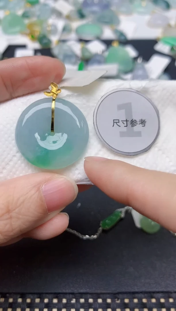 颈饰18K金镶嵌翡翠天然缅甸A货翡翠