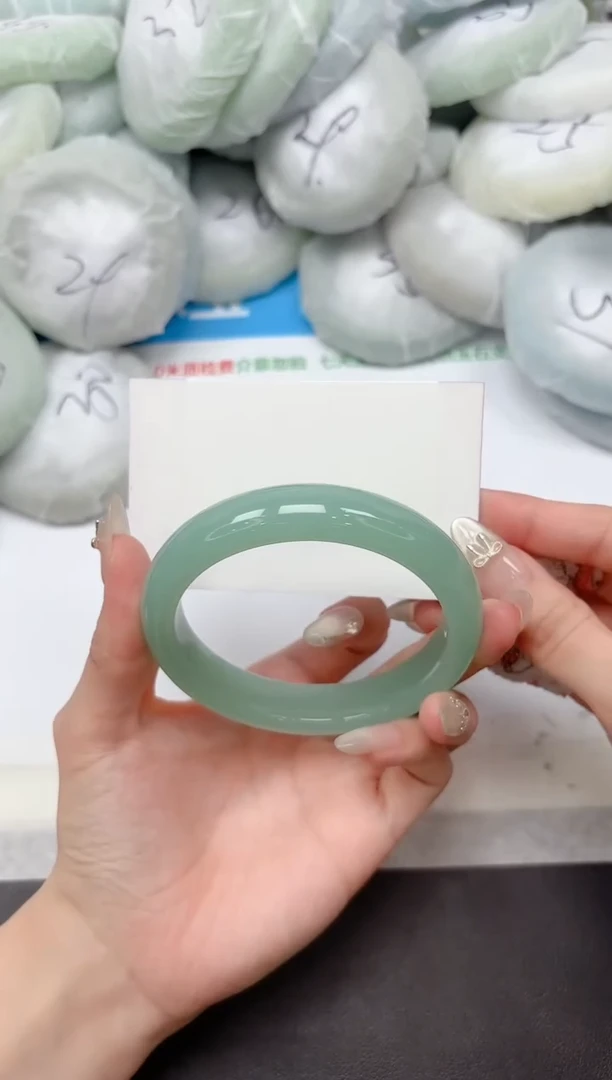 未镶嵌手镯石英质玉234-58.2