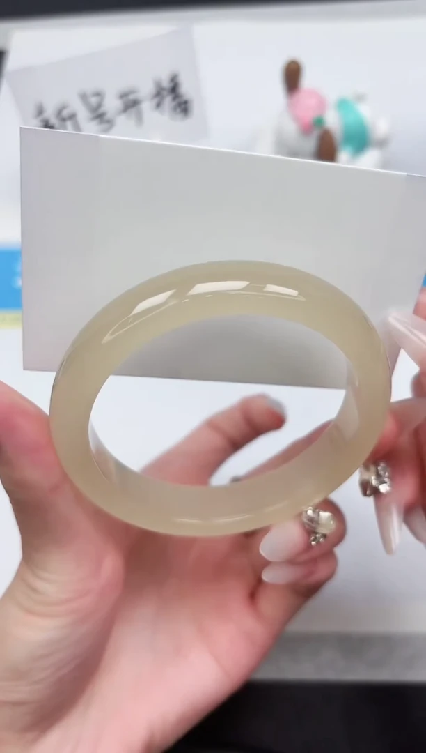 石英质玉手镯未镶嵌421-60.6