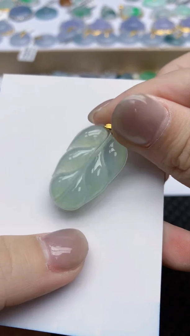 【闪购商品】翡翠颈饰18K金镶嵌天然翡翠A货