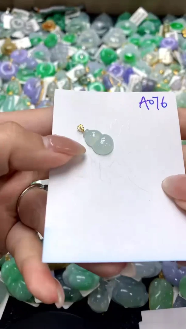 【闪购商品】翡翠颈饰18K金镶嵌1111111111111111