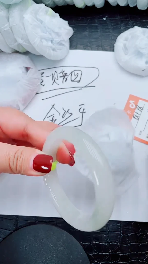 【闪购商品】石英质玉手镯未镶嵌Q178-52-53