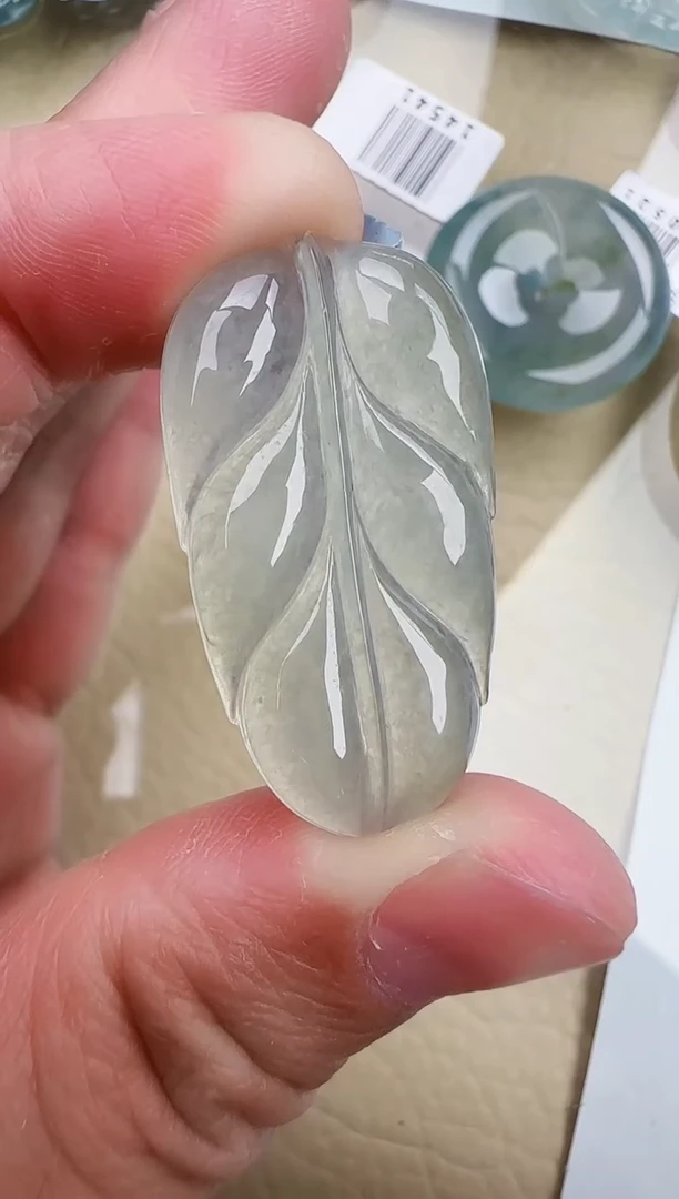 翡翠未镶嵌颈饰缅甸天然翡翠