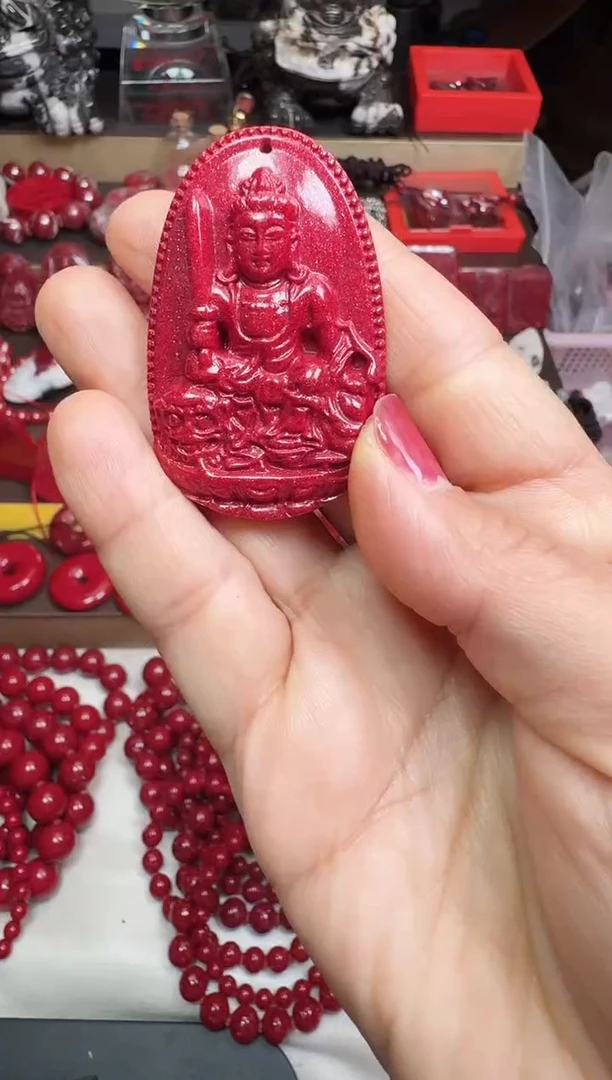 天然辰砂守护神吊坠