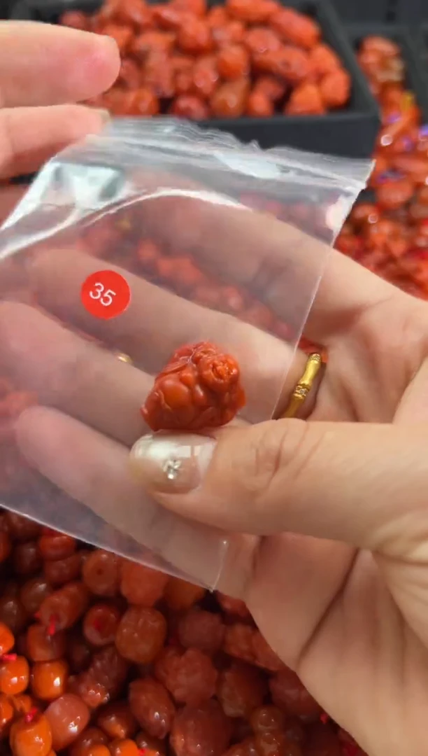 【闪购商品】南红玛瑙颈饰未镶嵌1