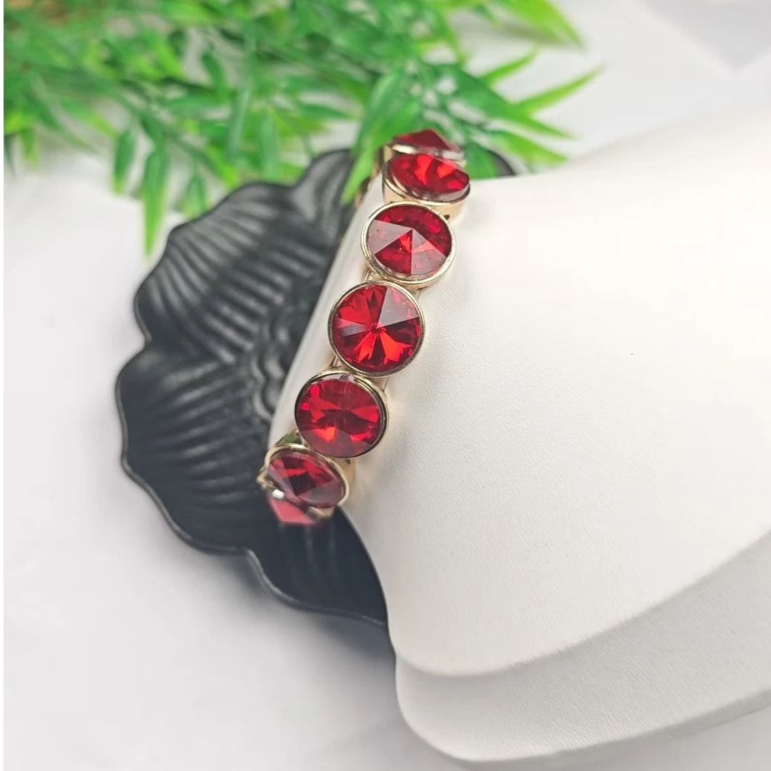 T067-@夏季轻奢精选手串多样性发一件