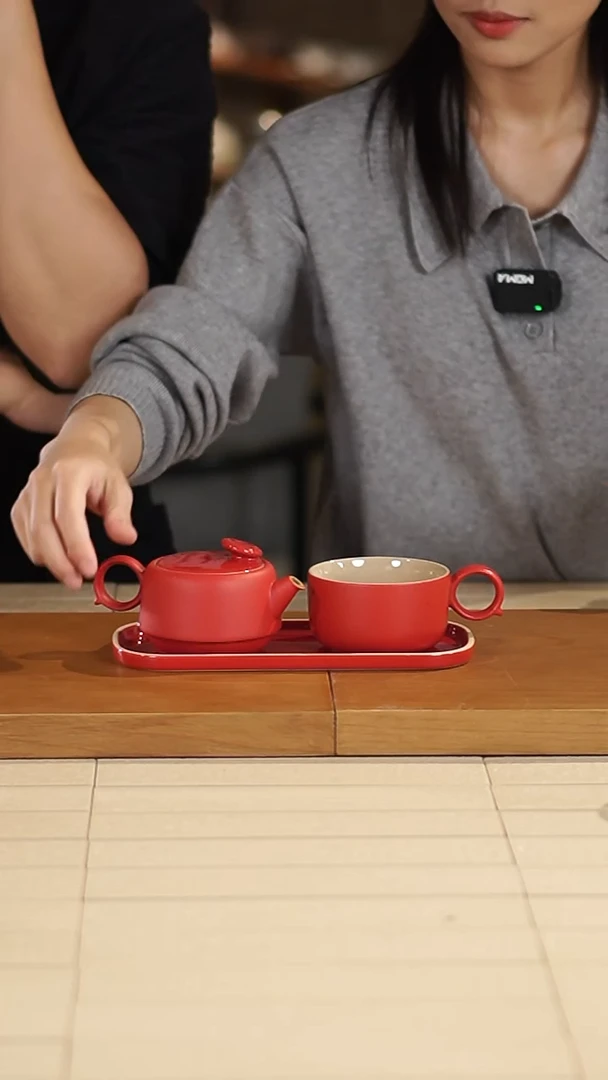 满珠·壶叠杯茶具套装 丨珊瑚红