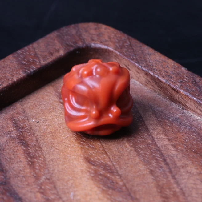 精美南红玛瑙精工雕刻醒狮配饰一个LV5