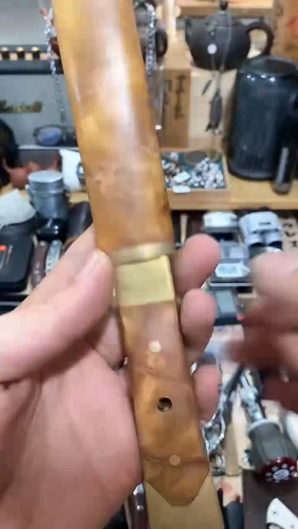 瓷片闪购商品  如图所示
