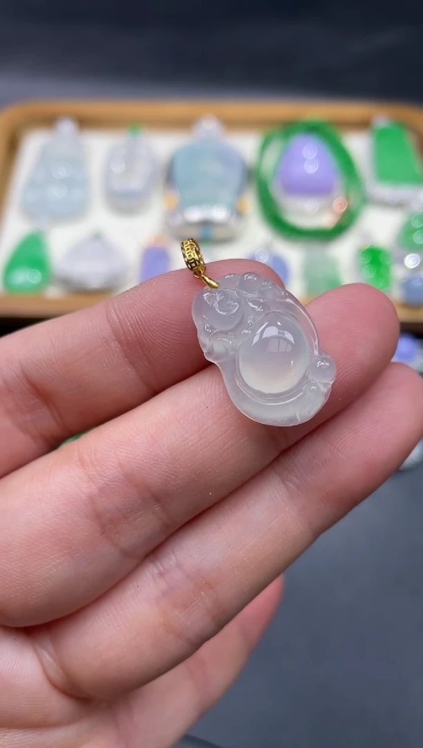 【闪购商品】翡翠颈饰18K金镶嵌65.........