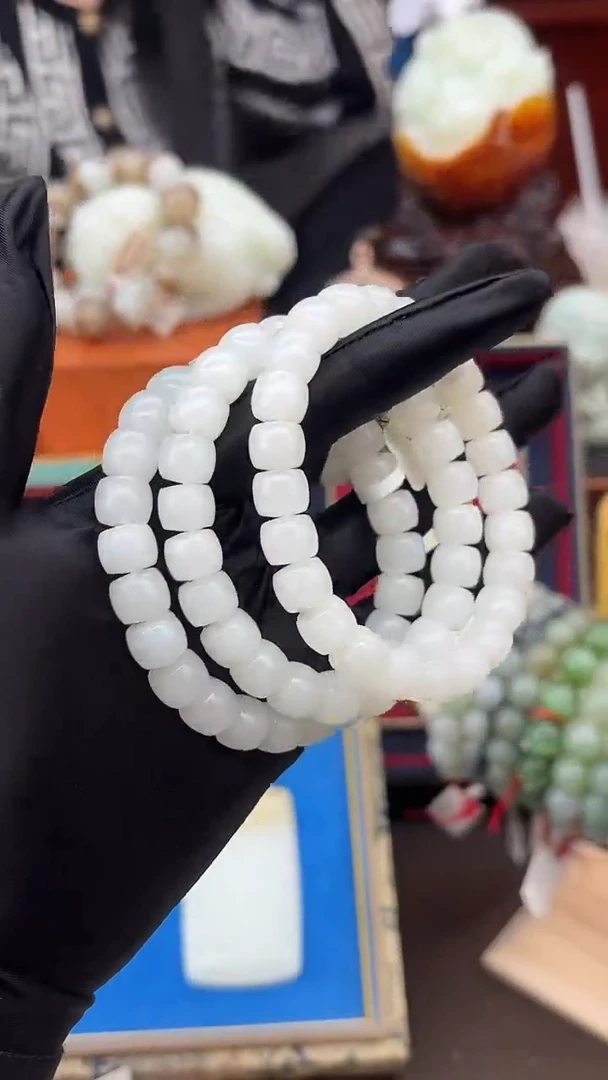 未镶嵌手串和田玉董小姐推荐 多样性发货 拍一发一bk10