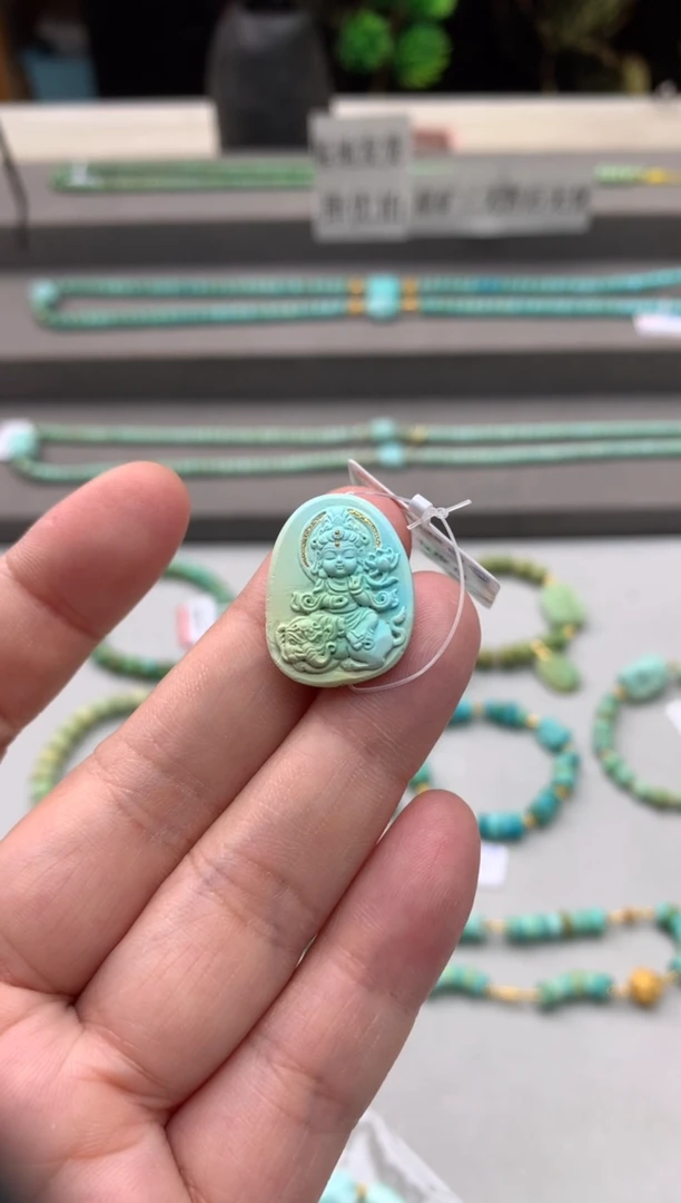 绿松石未镶嵌雕刻A107