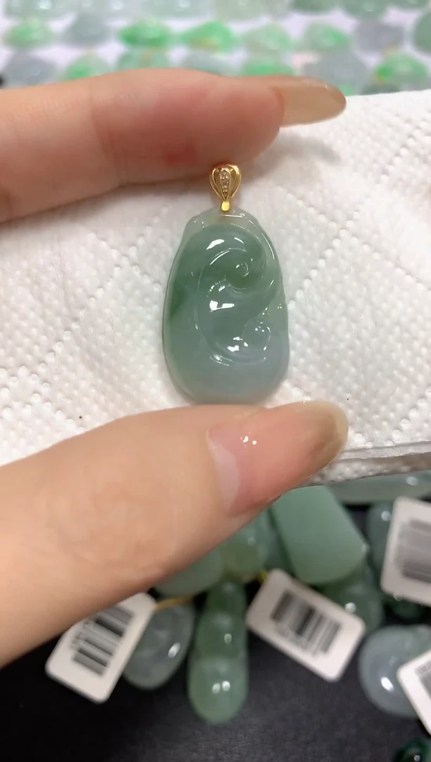 颈饰未镶嵌翡翠A货