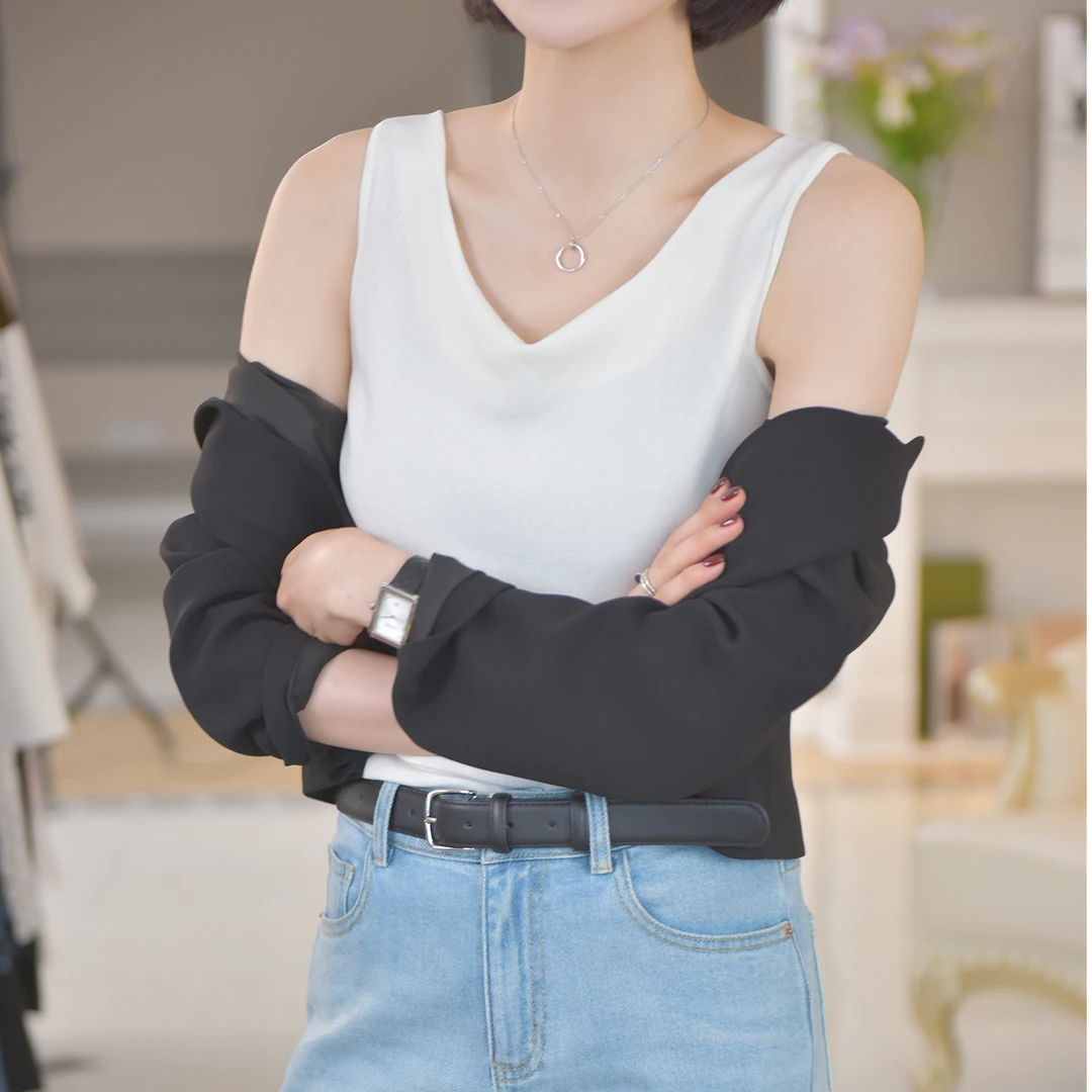 短视频VEE【随心自在】春夏新款34支16针荡领无袖修身针织背心