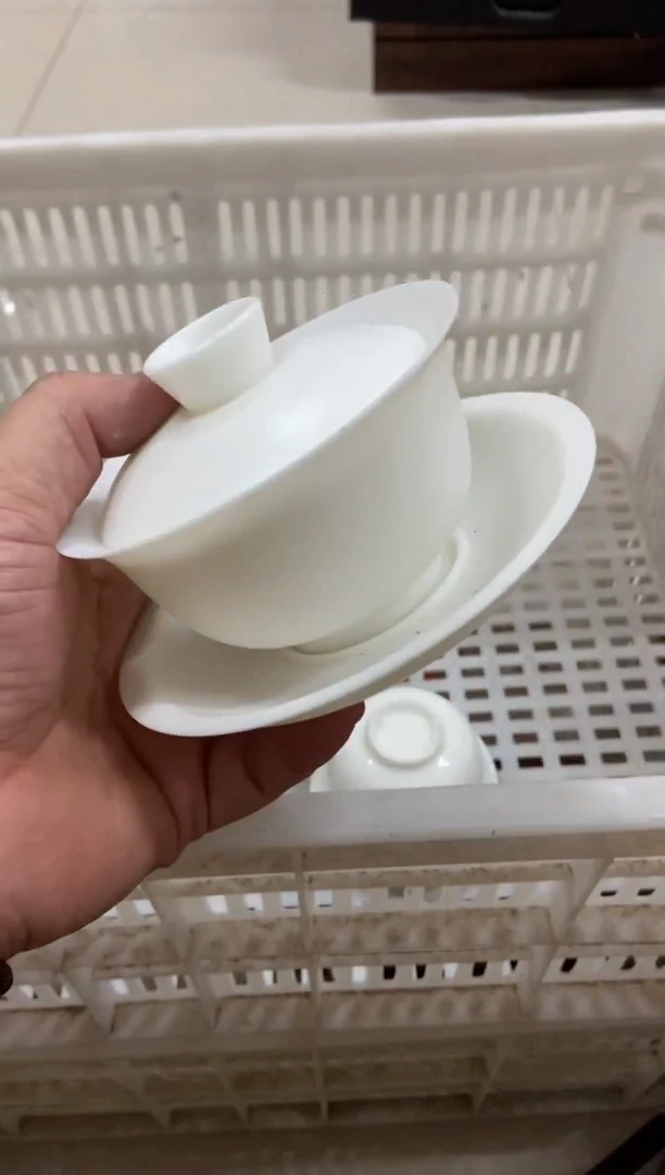 无运费险有瑕疵的摄影的产品有使用过的痕迹有点脏介意勿拍