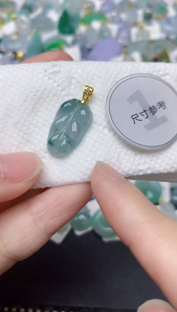颈饰未镶嵌翡翠天然缅甸A货翡翠
