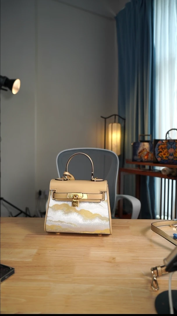 牛皮（革）招**61111