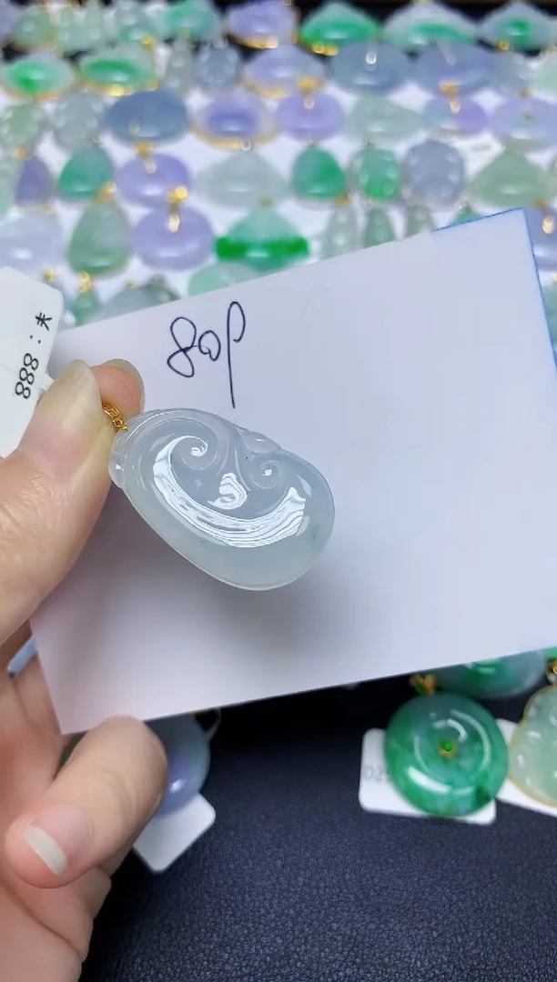 翡翠18K金镶嵌颈饰天然缅甸翡翠A货