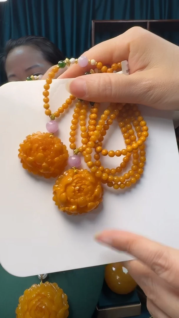 未镶嵌吊坠(赠链)琥珀蜜蜡牡丹花套装（多样性只发其一）