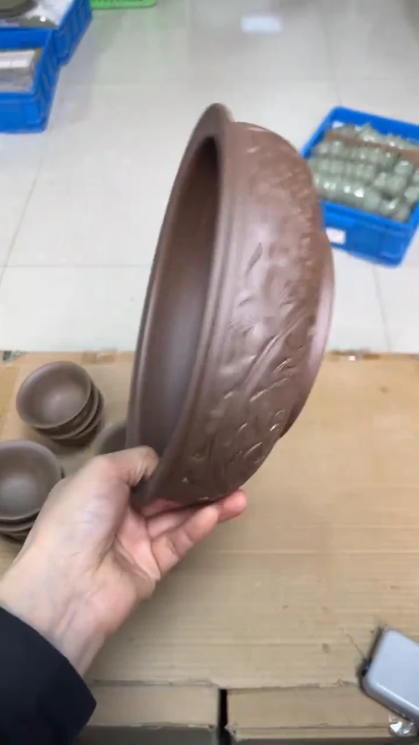 陶瓷纯手工素烧刻花笔洗（一个）纹饰随机发