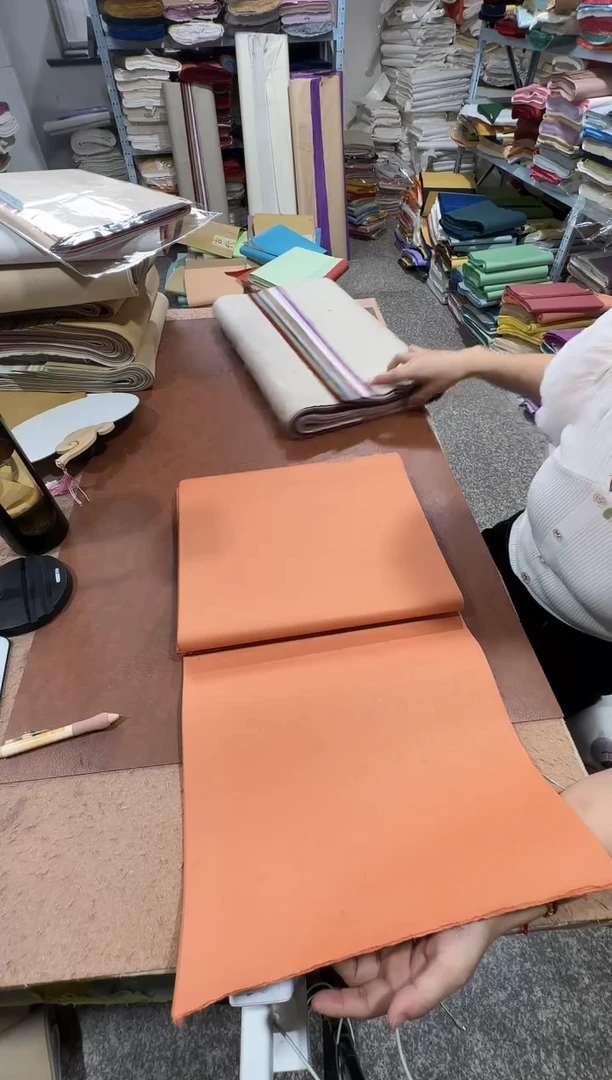 34*138蟹壳红光板真金50张