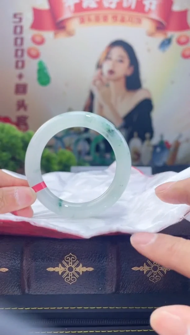 【闪购商品】翡翠手镯未镶嵌手镯3