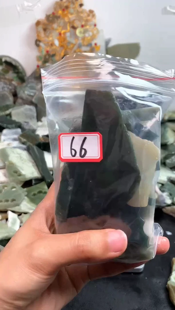 未镶嵌和田玉摆件66