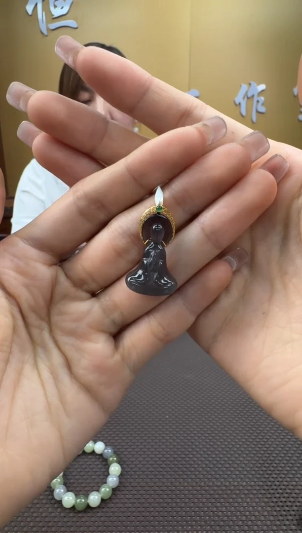 【闪购商品】和田玉挂件18K金镶嵌挂件