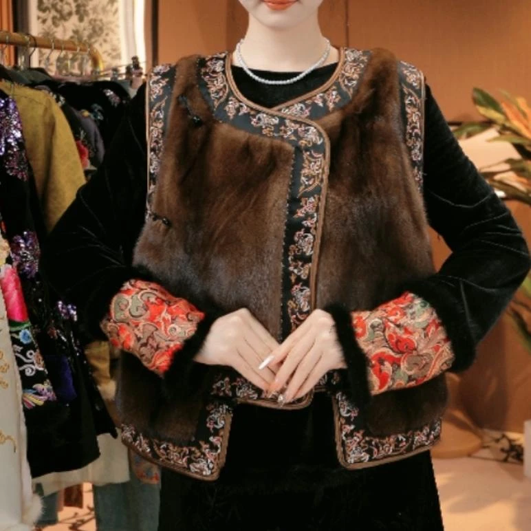 【弥足珍贵】毛领新中式冬款夹棉加厚重工名锦马甲2024D8787-越越