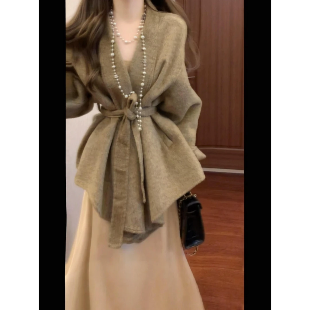 2025早秋新款韩系穿搭收腰绑带大衣外套短袖上衣高腰缎面半身裙女