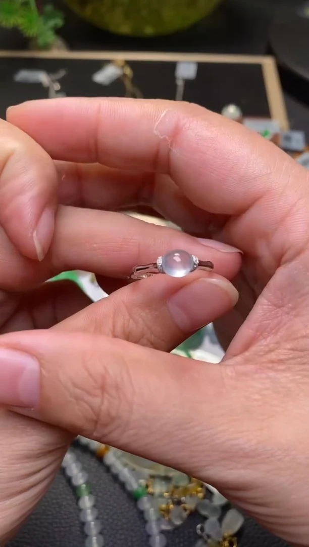 颈饰18K金镶嵌翡翠净货38483