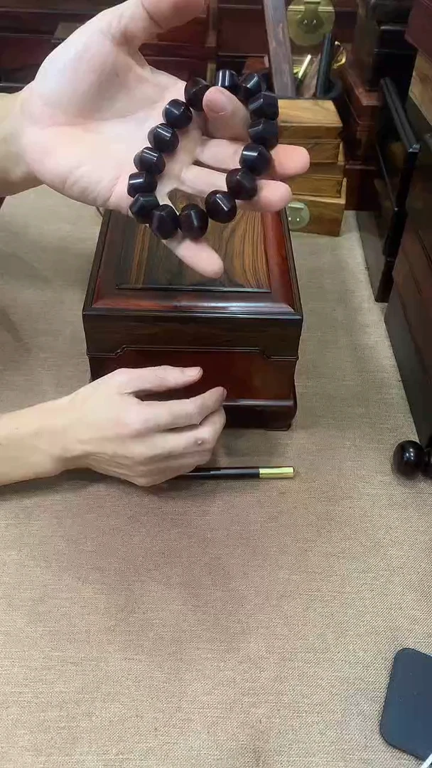 【闪购商品】贡木木艺紫檀  六面珠 1.8