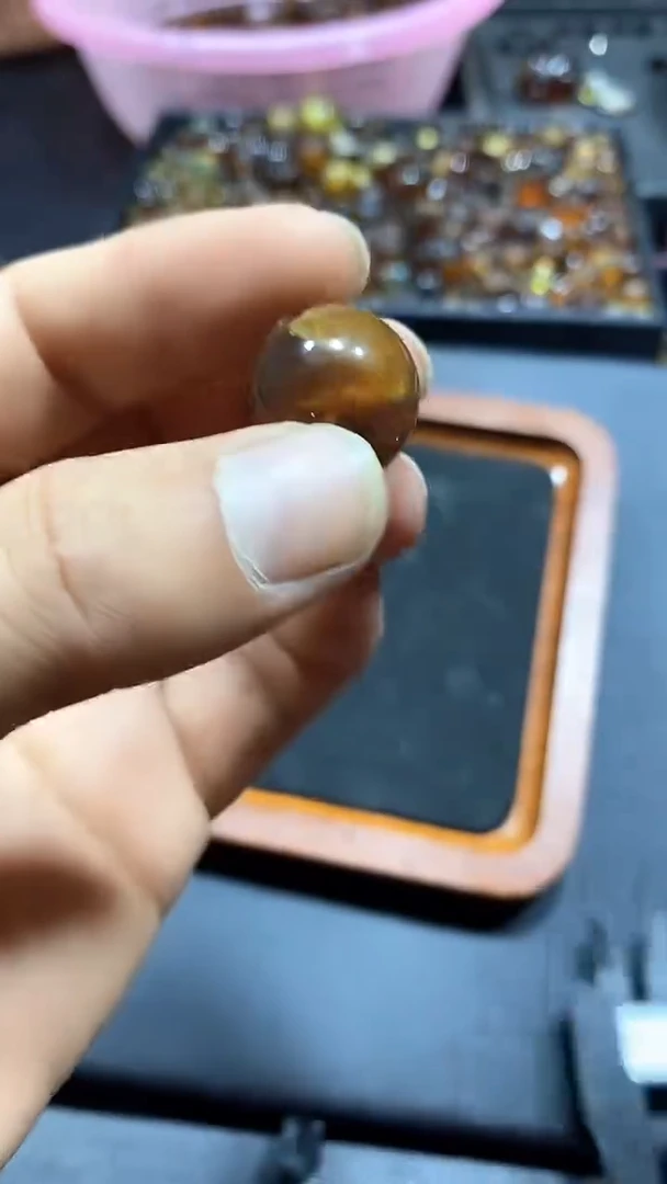 琥珀颈饰未镶嵌天然缅甸琥珀单珠