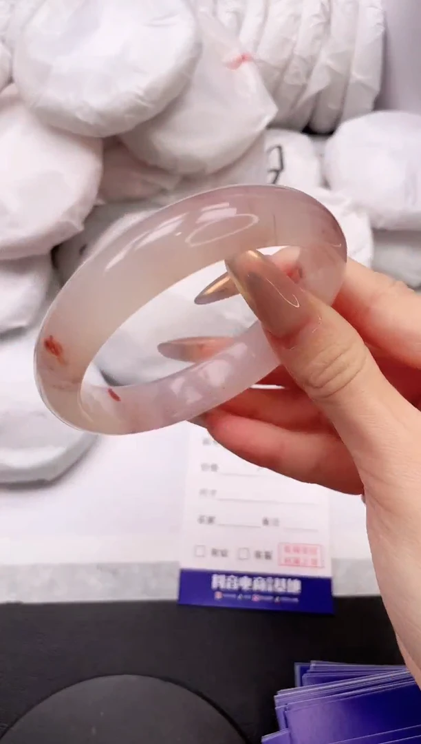 【闪购商品】石英质玉手镯未镶嵌4K270-62