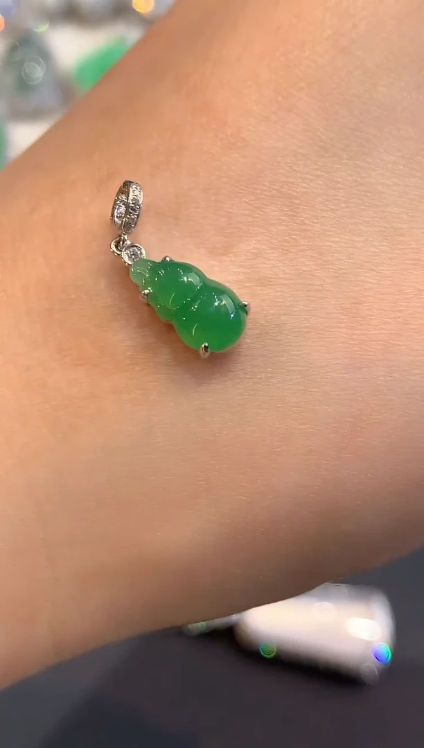 吊坠(不含链)18K金镶嵌翡翠a12