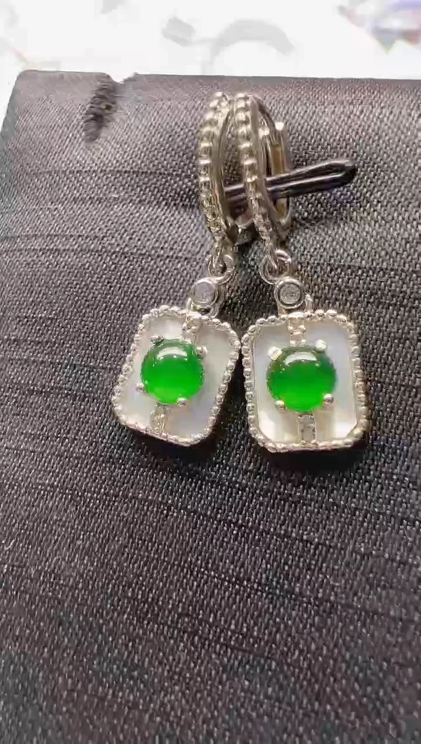 【闪购商品】翡翠耳饰银S925镶嵌多样性发货拍一发一