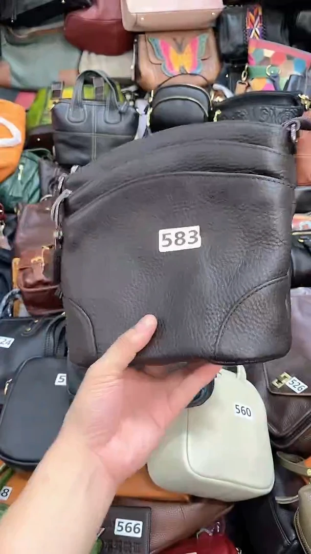 头层牛皮水桶包咖啡色583.