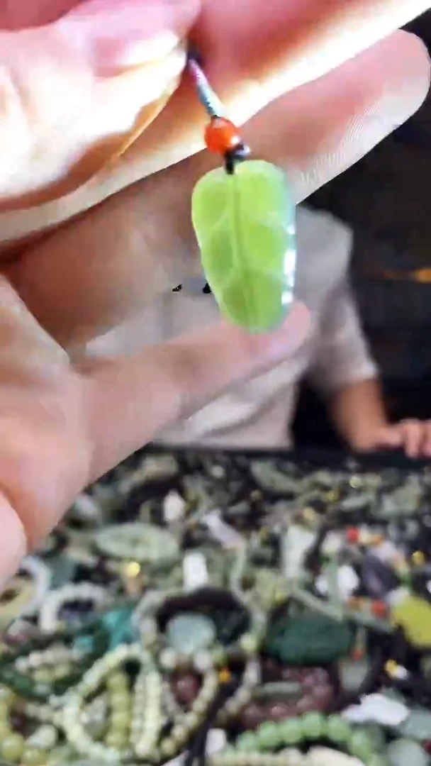 颈饰未镶嵌和田玉多样性发货，拍一发一