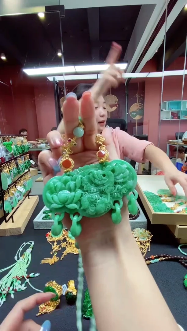 颈饰未镶嵌翡翠翡翠吊坠
