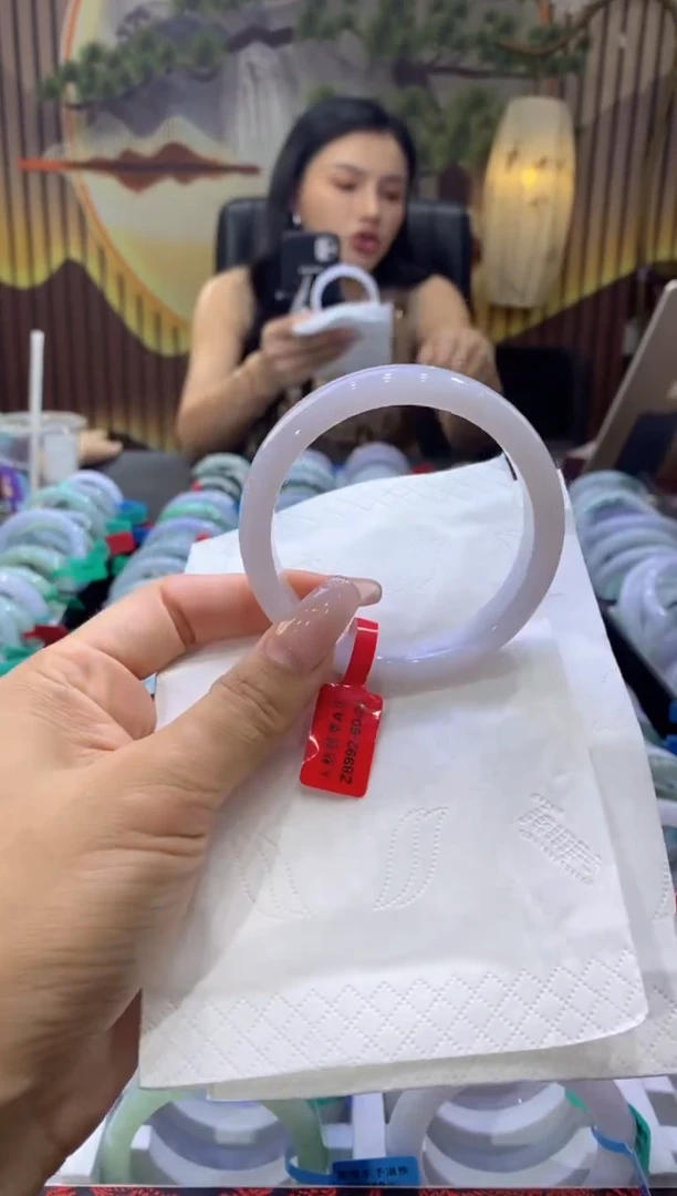 翡翠手镯未镶嵌00006102