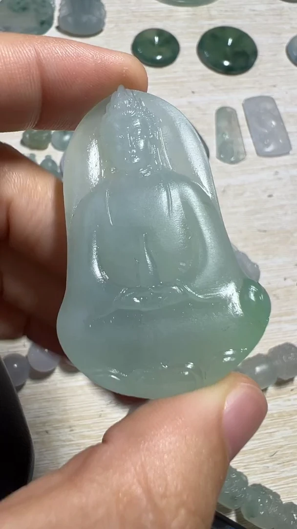 未镶嵌定制翡翠素衣